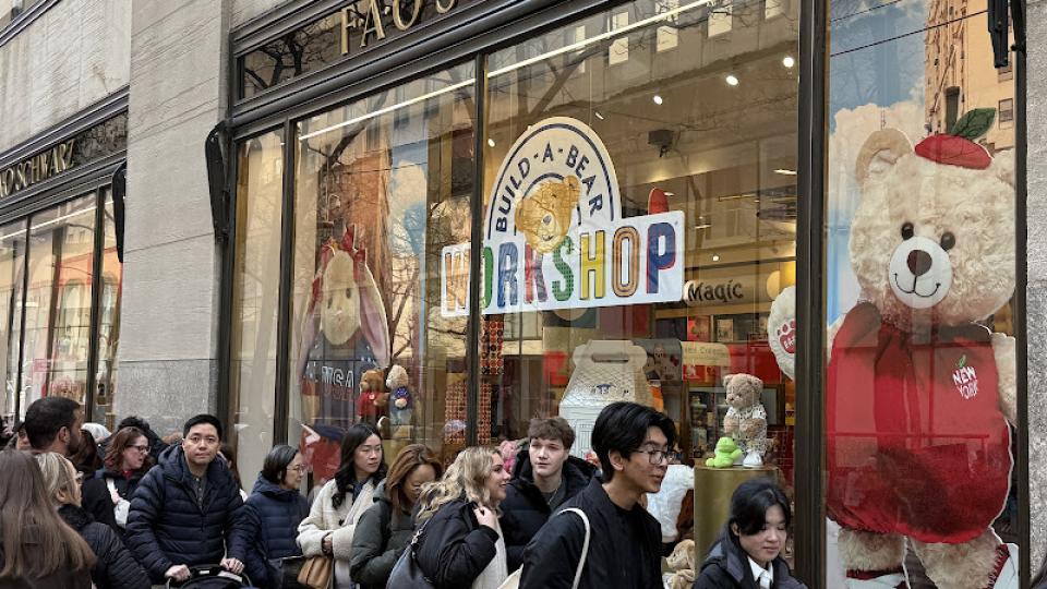 macke nyc fao schwartz