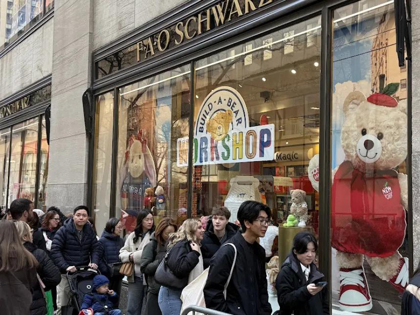 macke nyc fao schwartz